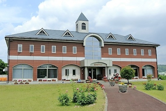 朝日町ワイン城